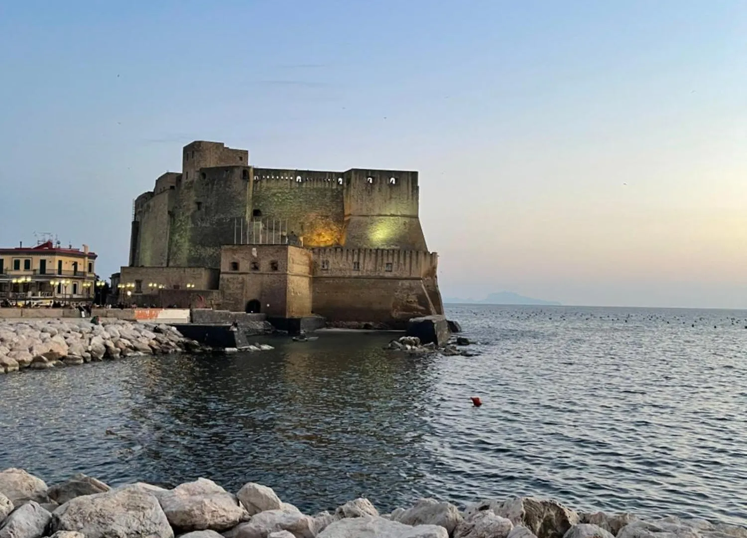 Golfo Di Napoli, Metro-Taxi Apartment