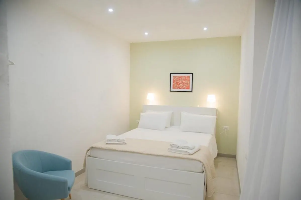 Golfo Di Napoli, Metro-Taxi Apartment  Naples