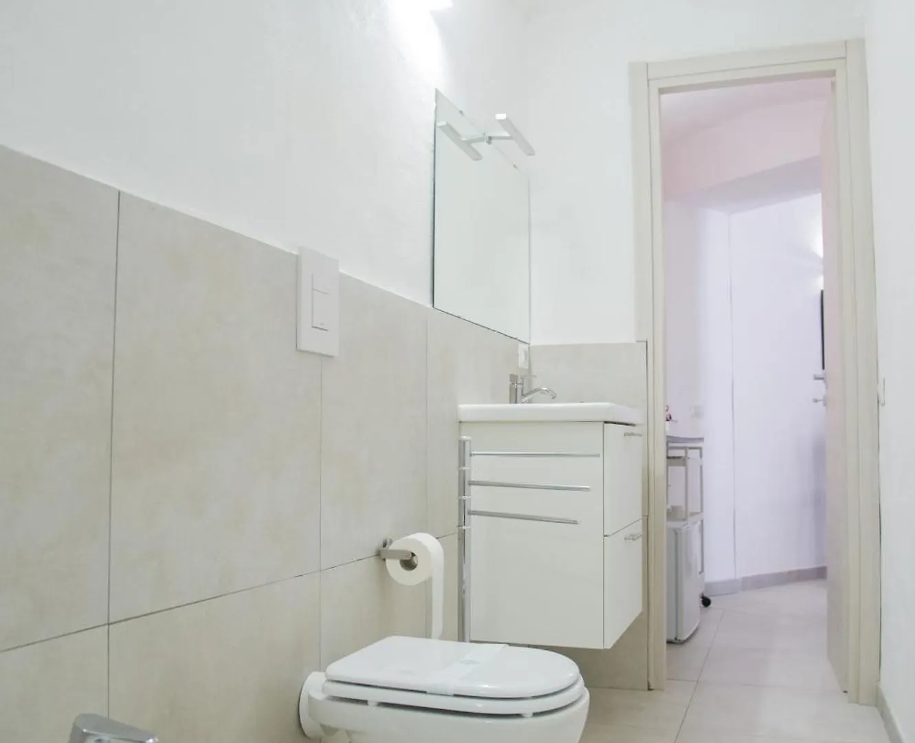 Golfo Di Napoli, Metro-Taxi Apartment