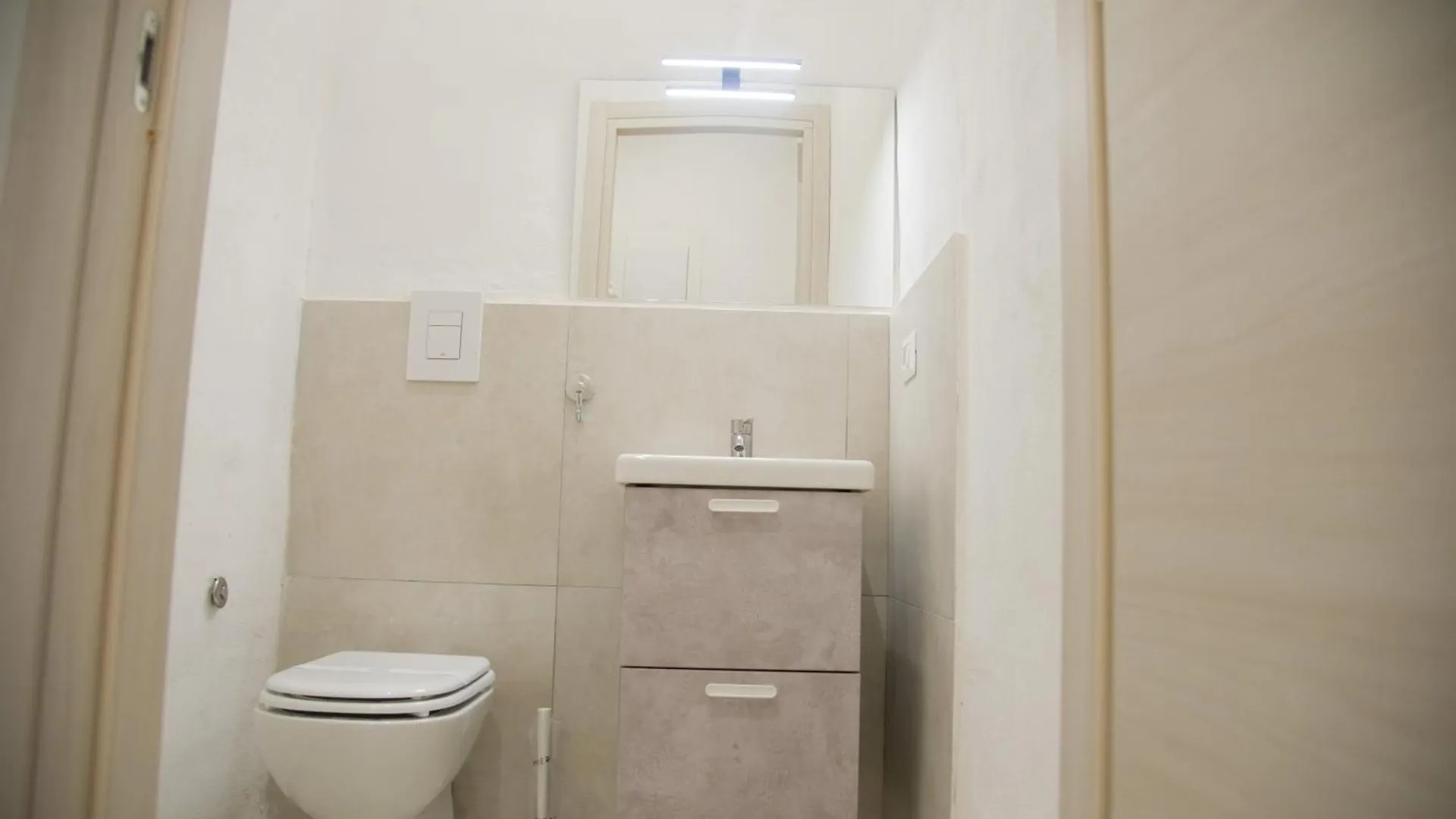 Golfo Di Napoli, Metro-Taxi Apartment 0*, Naples